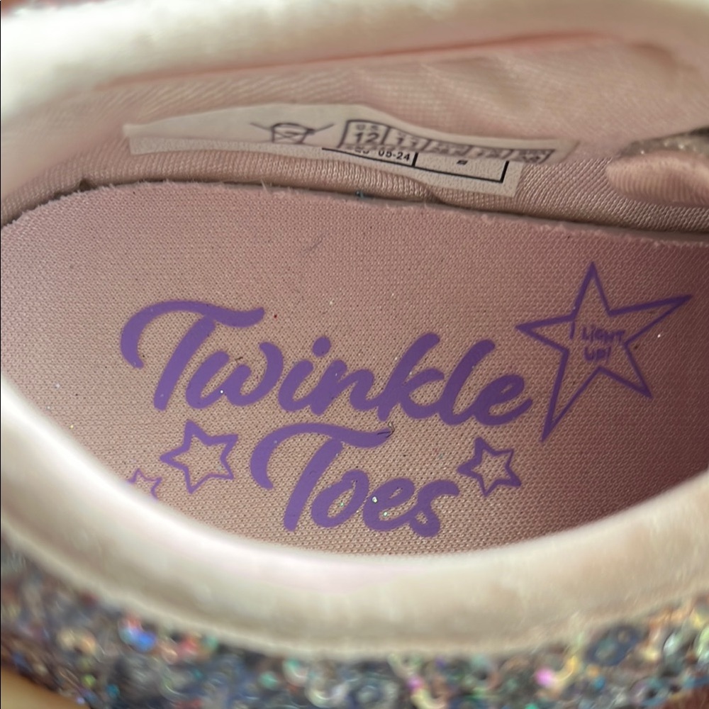 Twinkle Toes Kids Glitter Light Up Sneakers - Pink and Silver - Picture 8 of 9